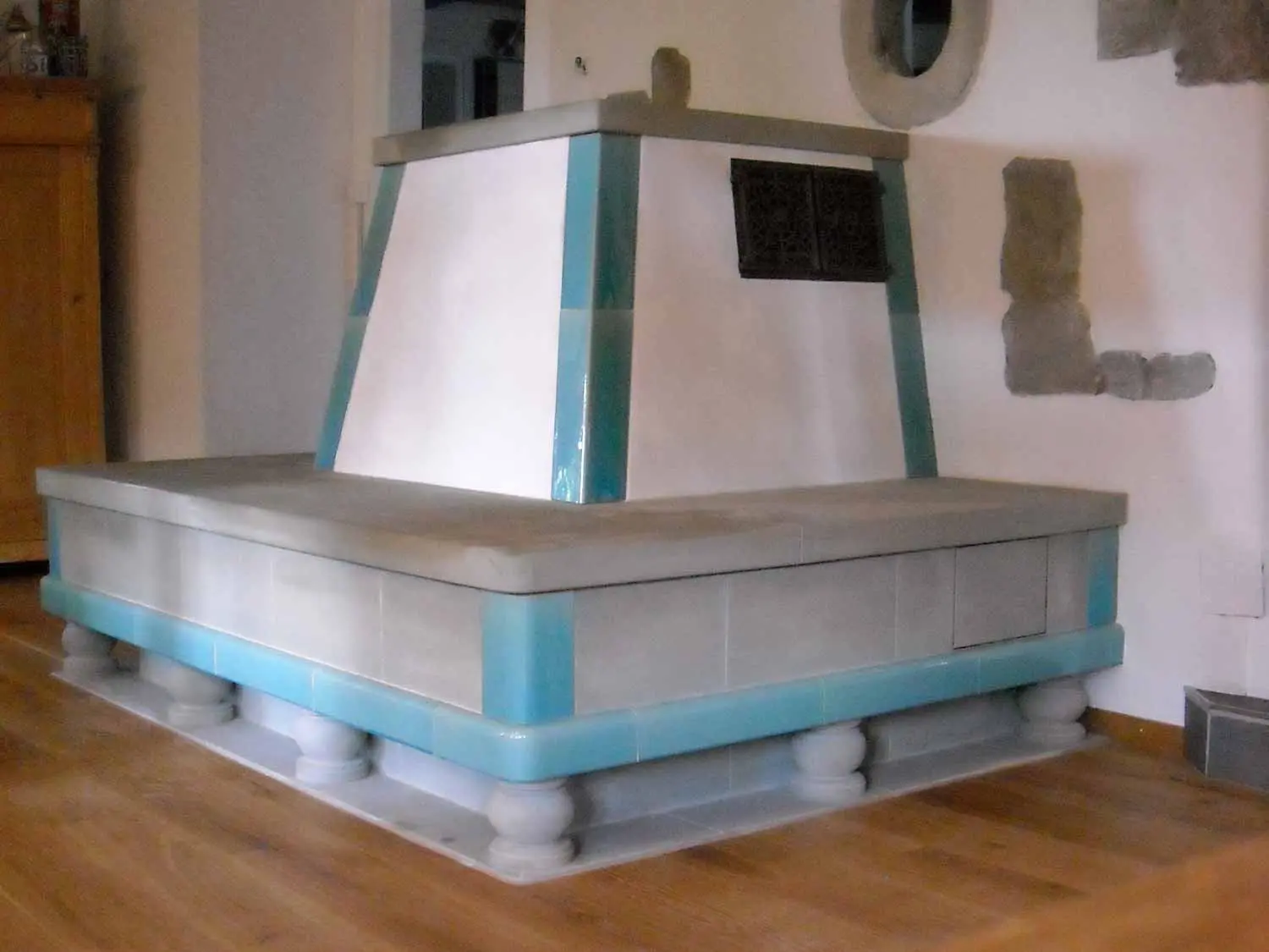 Moderner Kamin im Wohnzimmer